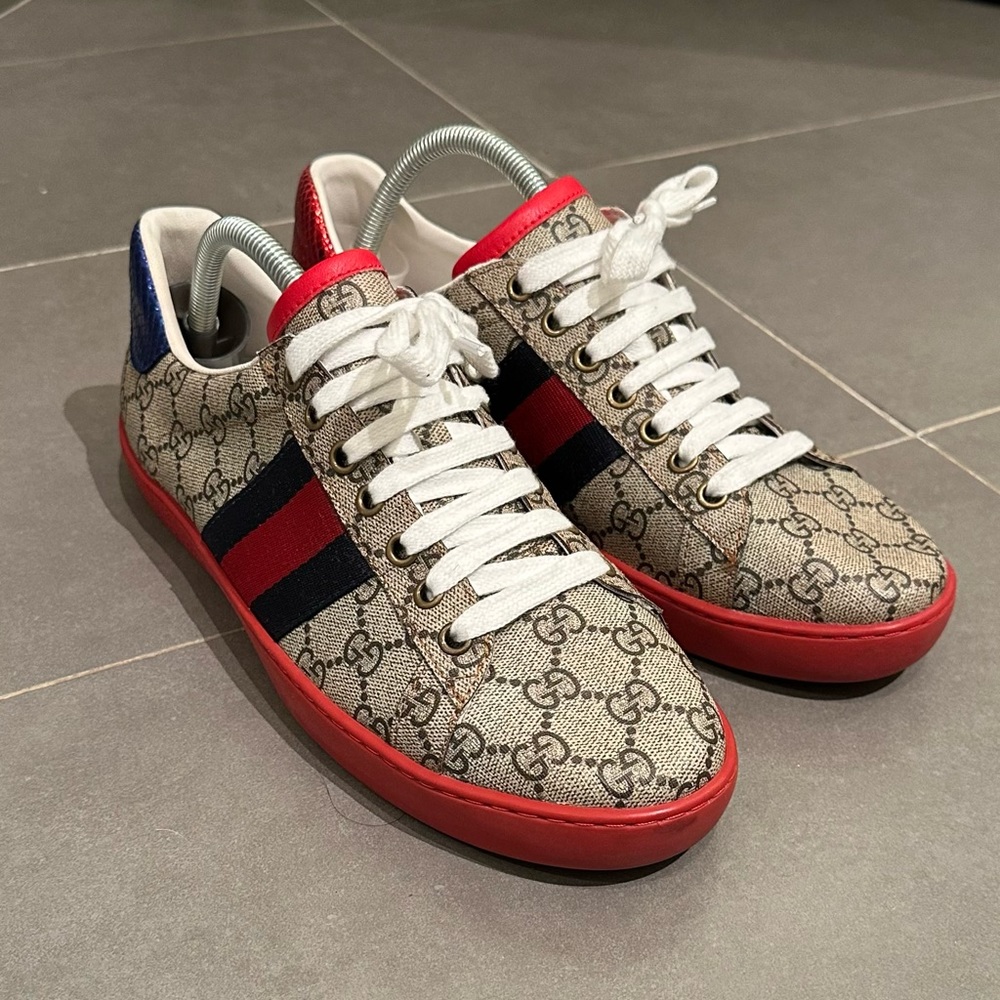 Gucci Men's Ace GG Supreme Sneakers lol